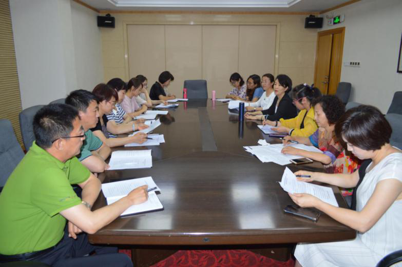 内蒙古自治区旗县级妇联主席培训班搭建交流平台